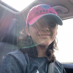 Meet your Posher, Lauren